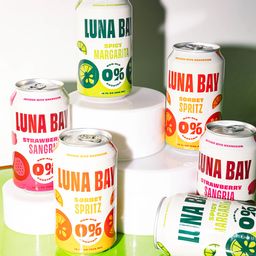 Zero Percent Non-Alcoholic Mocktails Variety Pack, On Holiday