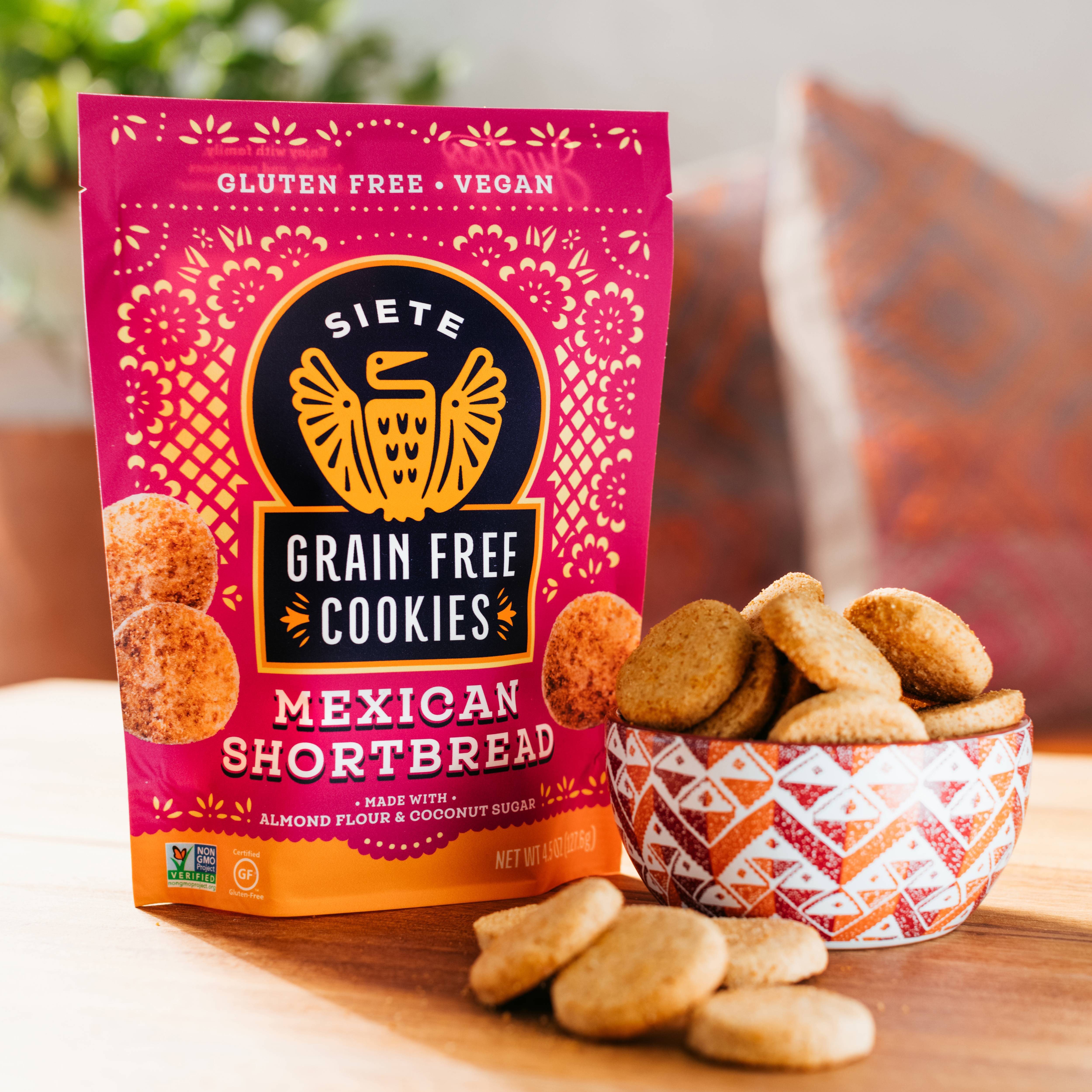 Siete Mexican Shortbread Cookies | Thrive Market