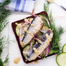 Non-GMO Wild Pacific Sardines in Water with Sea Salt