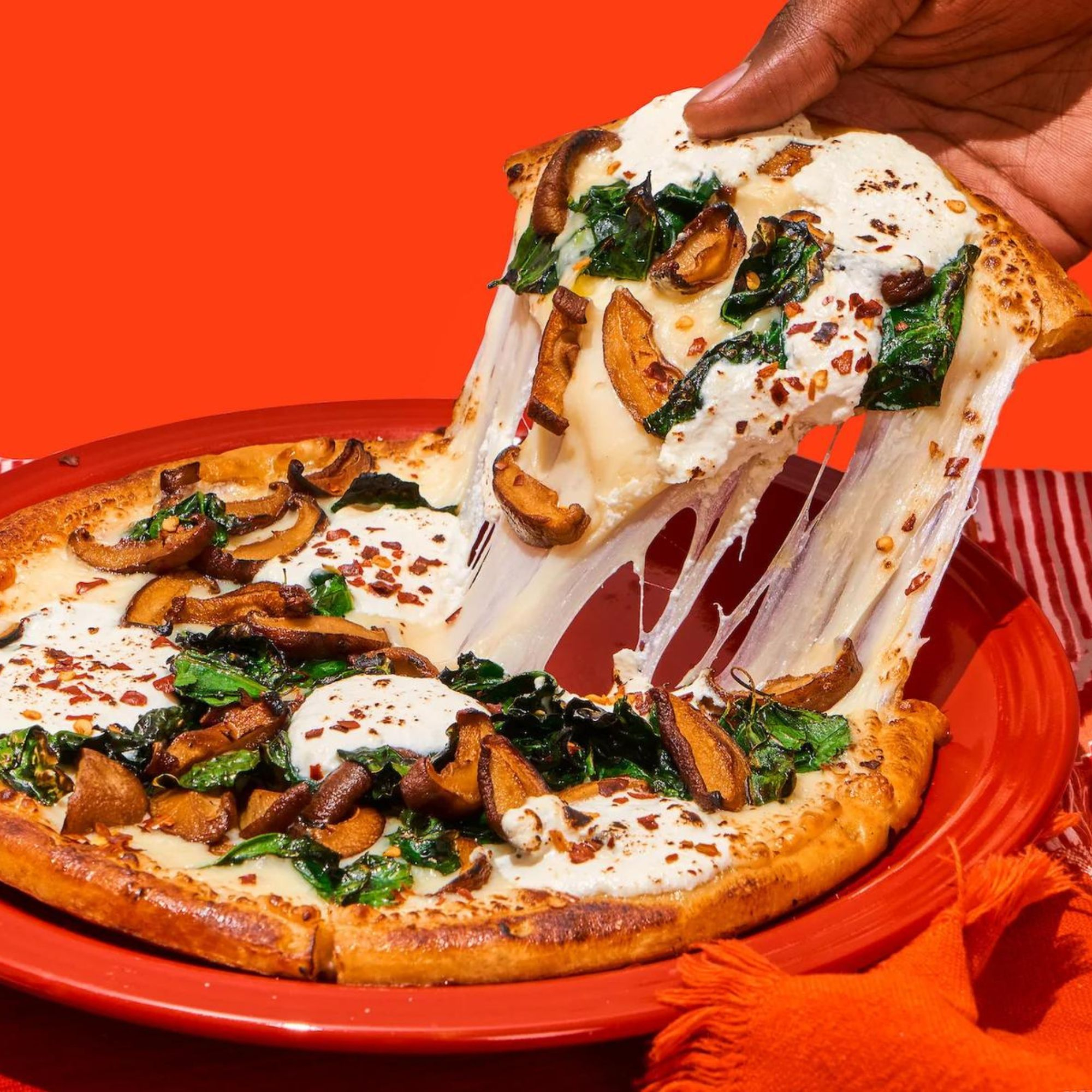 ピザ！！！ CRAZY PIZZA : LIFE | ライフの近くに本格ピザを。