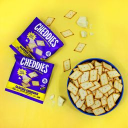 Cheesy Crackers, Classic Cheddar, Multipack
