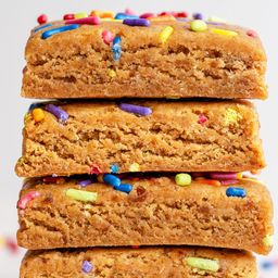 Protein Brownie, Birthday Cake Blondie