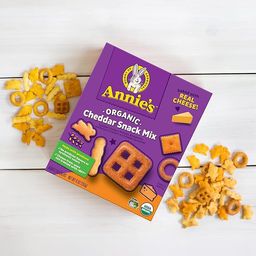Organic Cheddar Snack Mix
