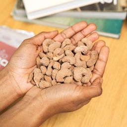 Wrapped Cashews, Cocoa Dusted
