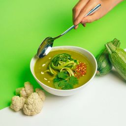 Zucchini, Cilantro & Cauliflower Soup