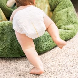 Value Size Ultra Soft & Absorbent Diapers, Size 4