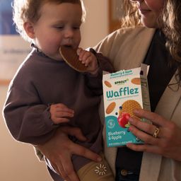 Wafflez Stoneground Wheat Snack, Blueberry & Apple
