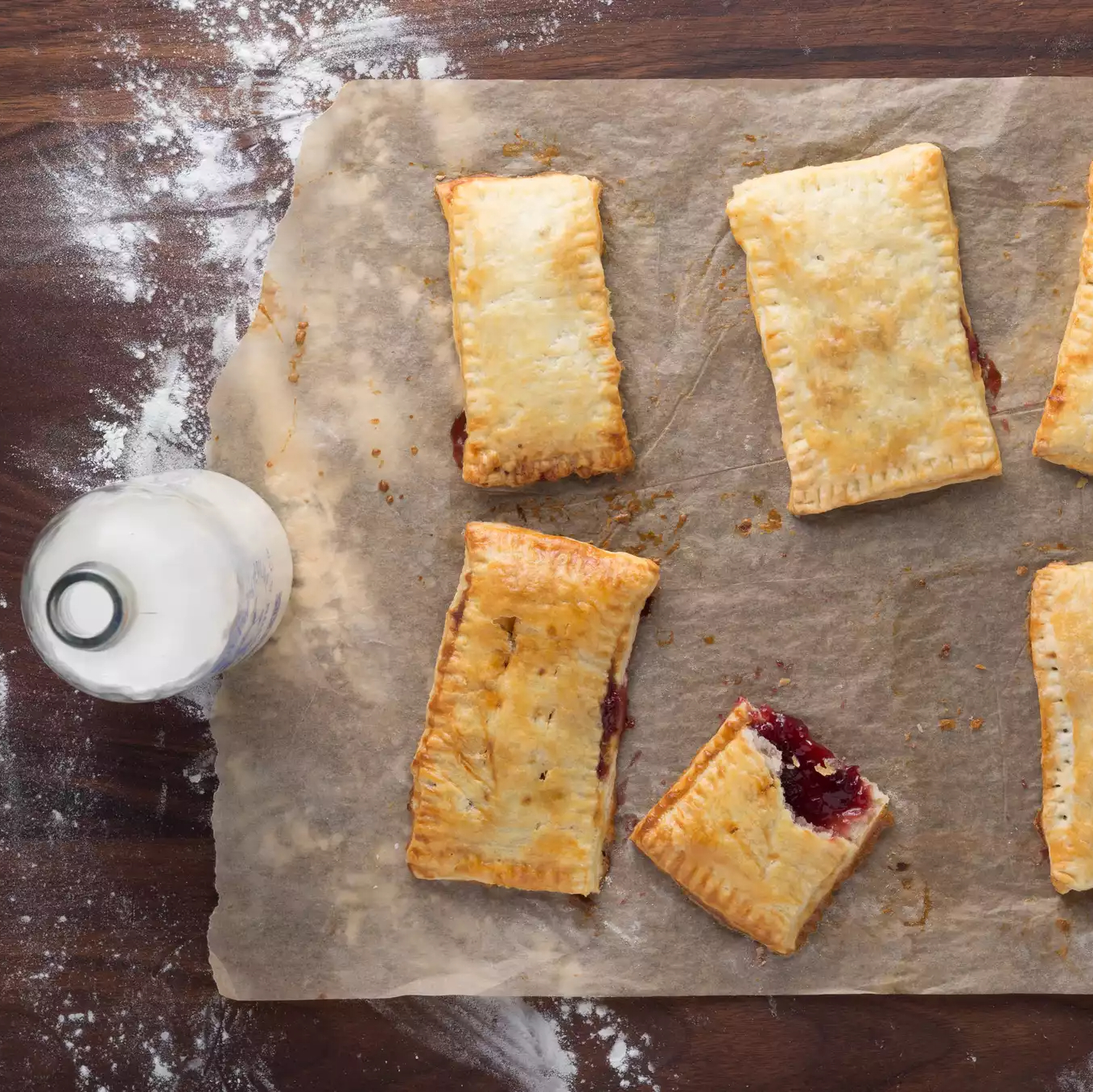 Organic Strawberry Frosted Toaster Pastries