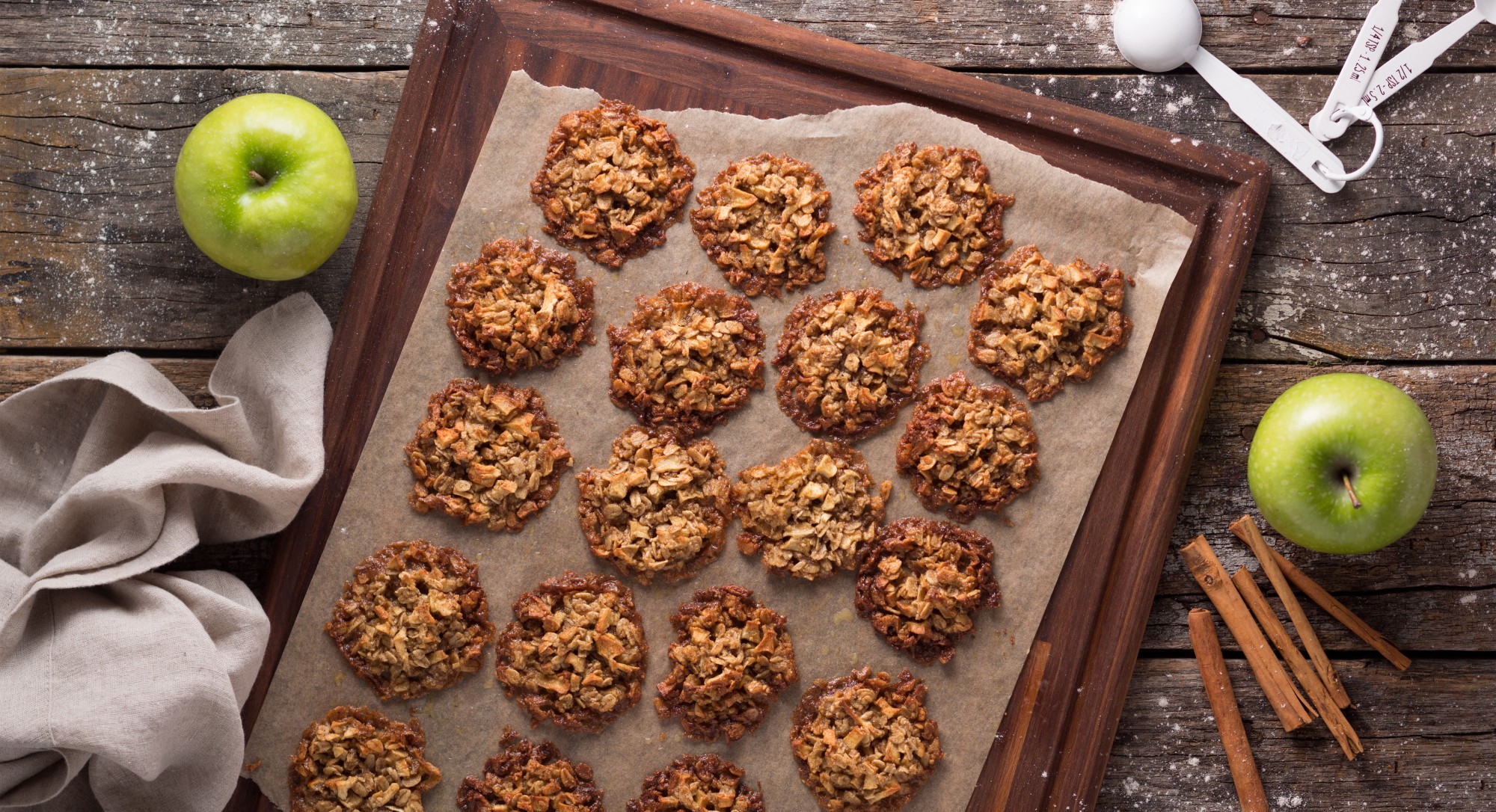 Spiced Apple Oat Cookie Recipe Thrive Market