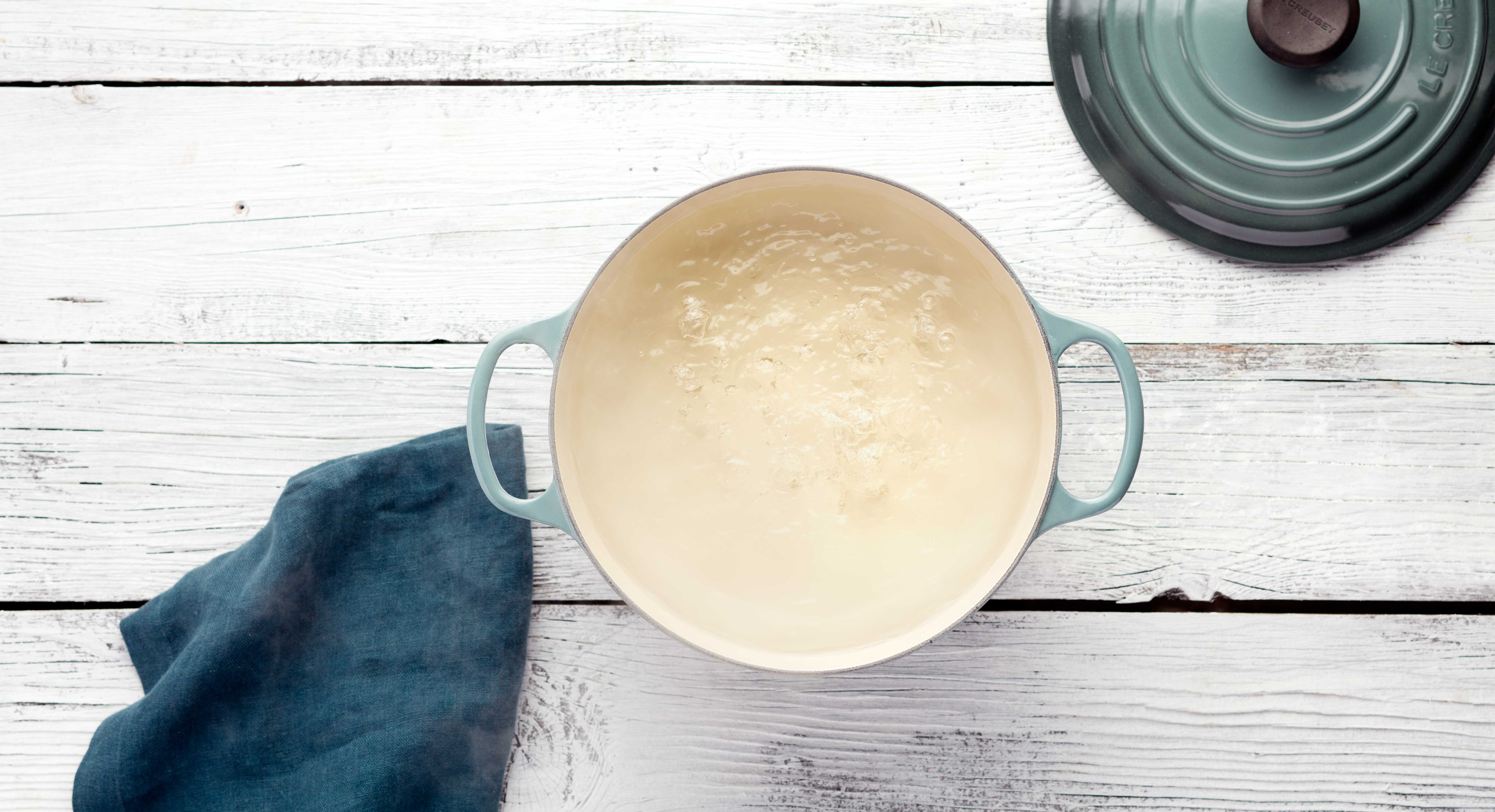 How to Tell the Difference Between a Simmer and a Boil