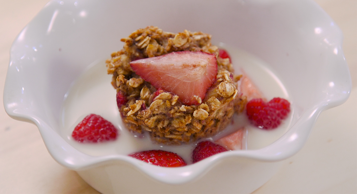 Brunch in 30 Minutes With GlutenFree Strawberry Oatmeal Cakes Thrive