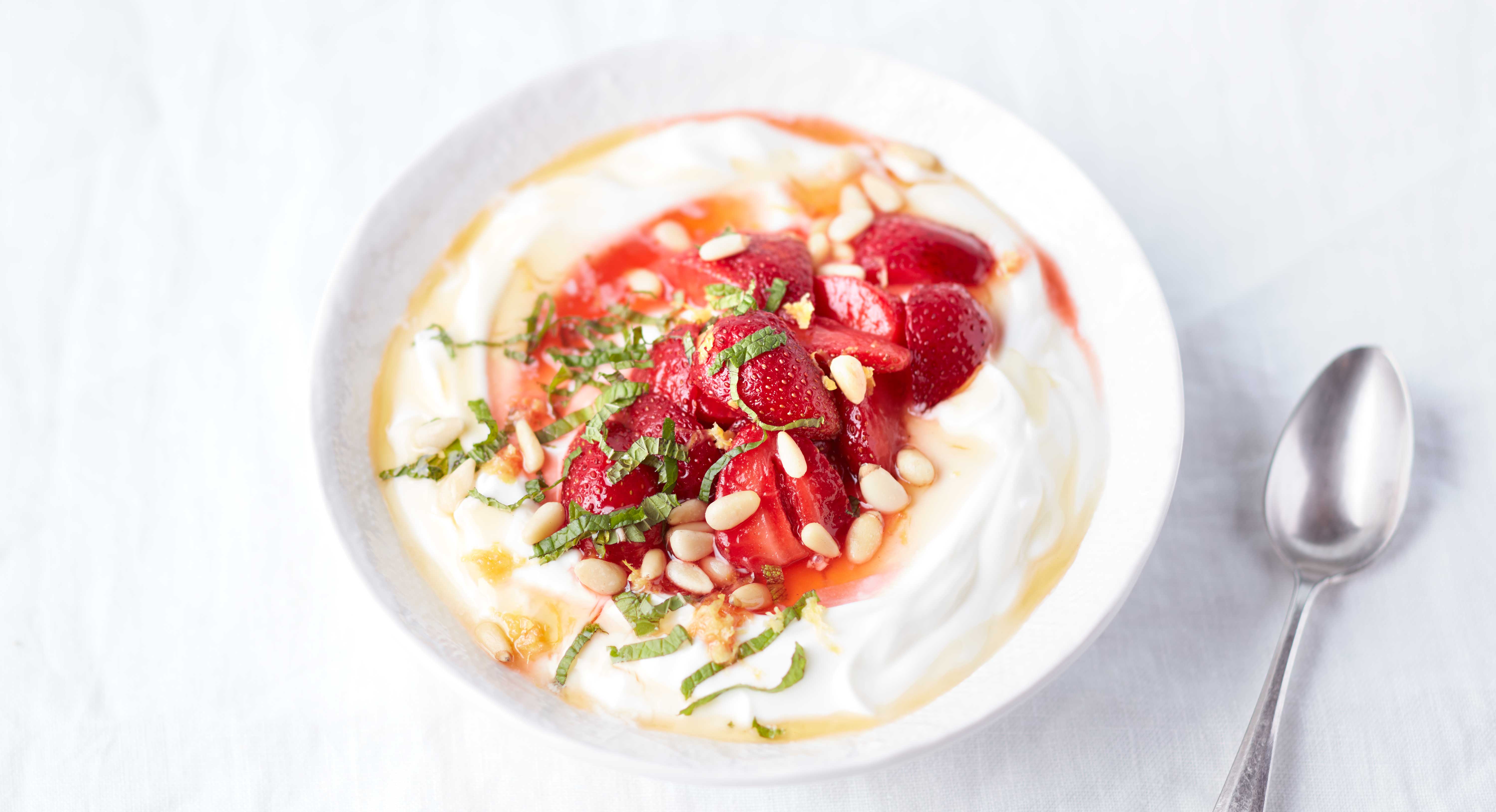 Honey-strawberry yogurt bowl