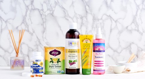 DIY Eye Mask to Banish Dark Circles, Puffiness & Fine Lines