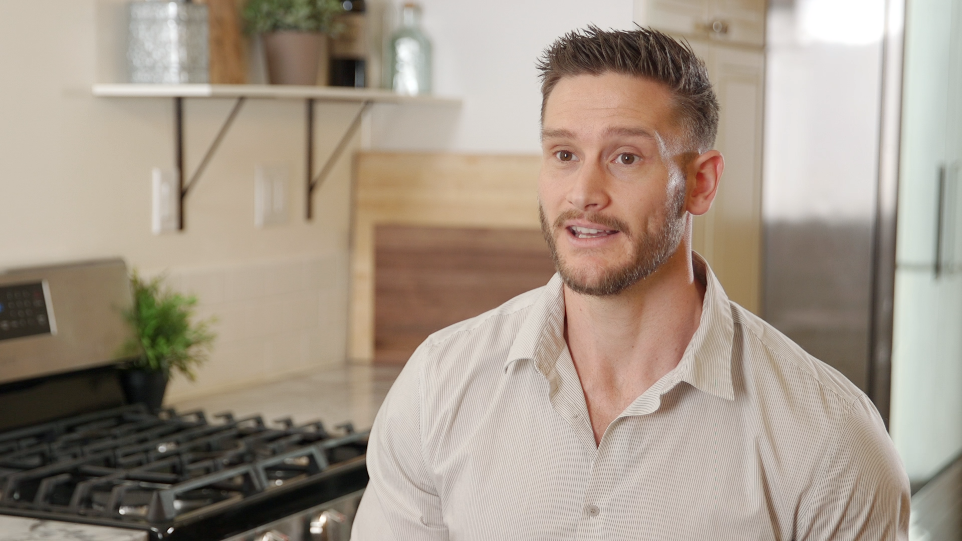 Thomas DeLauer Keto Diet Recipe PanSeared Sardines Thrive Market